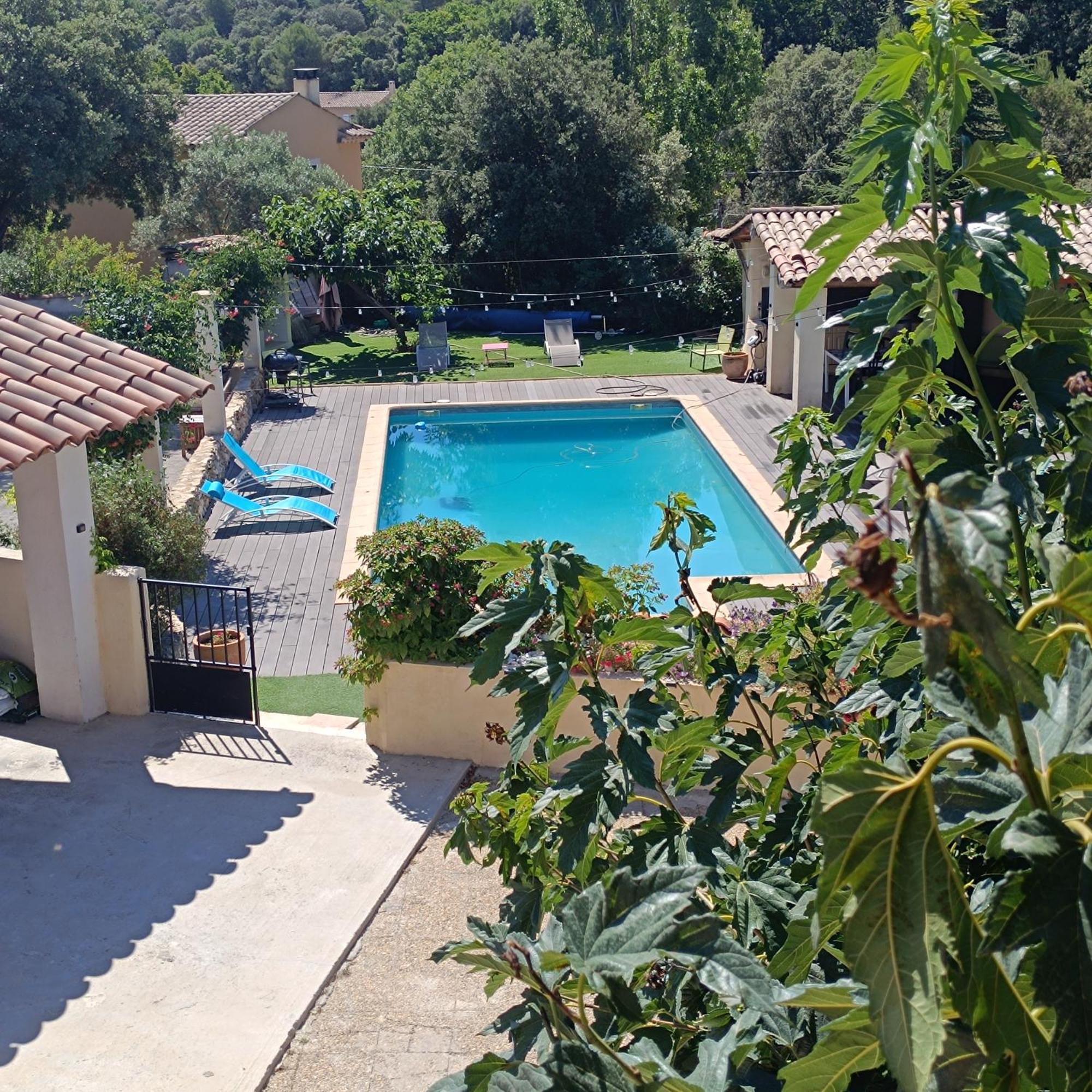 Villa Chez Lucho Et Carole à La Bastidonne Extérieur photo